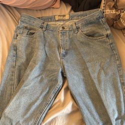 Wrangler Light Wash Jeans
