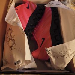 Nike Air Max Dnn Size 7.5 New 