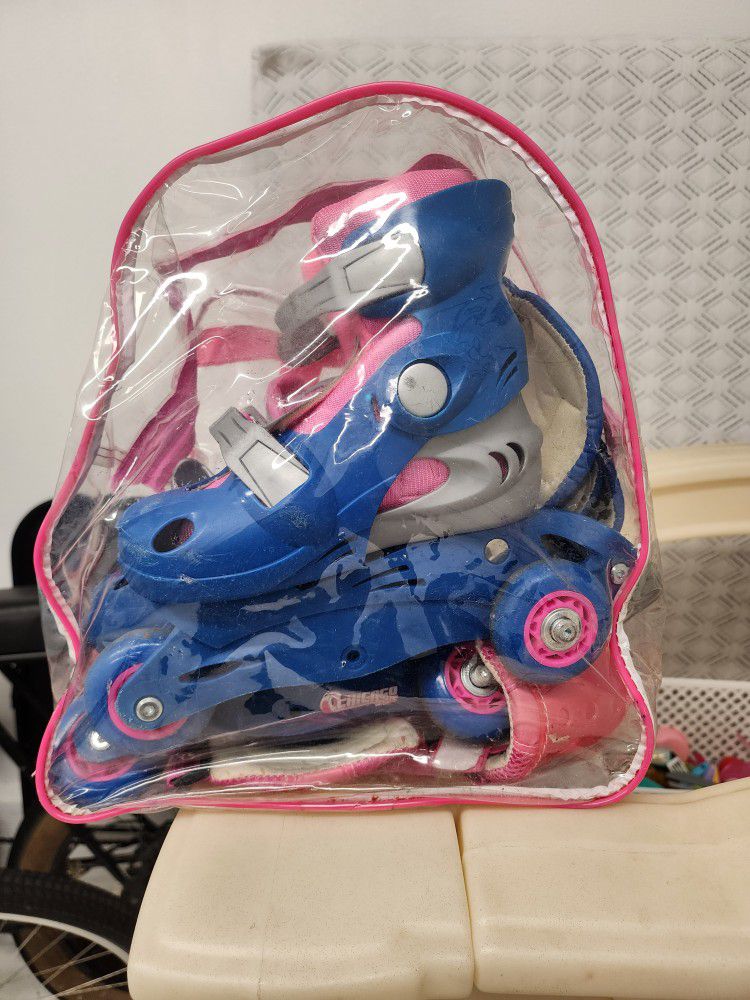 Kid Rollerblade Set In A Backpack 