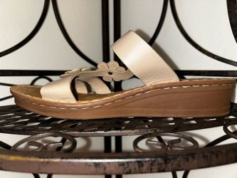 Women's Wedge Slide Sandal with Flower Detail