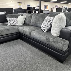 New 2 Tone L Shape Sectional. Pillows Included. Delivery & Set Up Available 