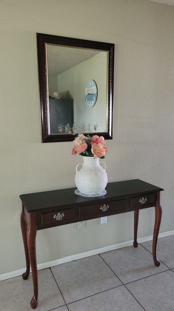 Table And Mirror Set