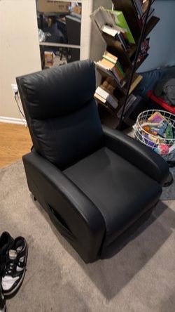 Massage Recliner Chair – Black PU Leather – Excellent Condition