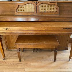 Baldwin piano 