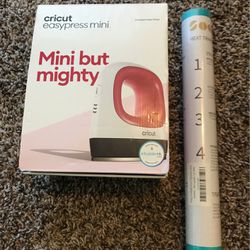 Cricut Easy Press And 12ft Roll HTV