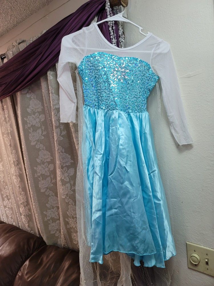 Elsa Dress Size 4 Or 5 Year Old. 20.00  57 Ave And Thomas