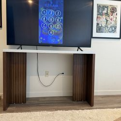 Tv Table / Accent Table 