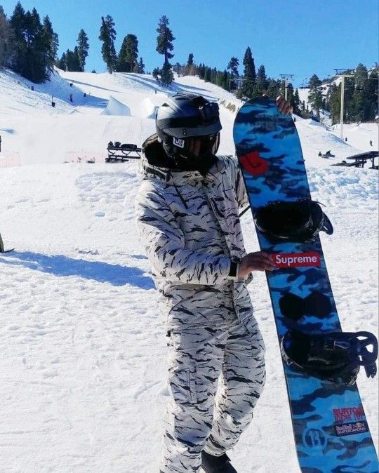 burton indie snowboard Rewind Product Features Camber Bend Our Camber Bend evenly distributes weight across the entire board for continuous edge control and powerful turns with plenty of pop Burton Stylus Snowboard Women's, 138