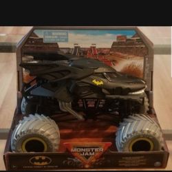 Monster Jam Official Batman Monster Truck Die-Cast Vehicle 1:24 Scale Brand New in Box