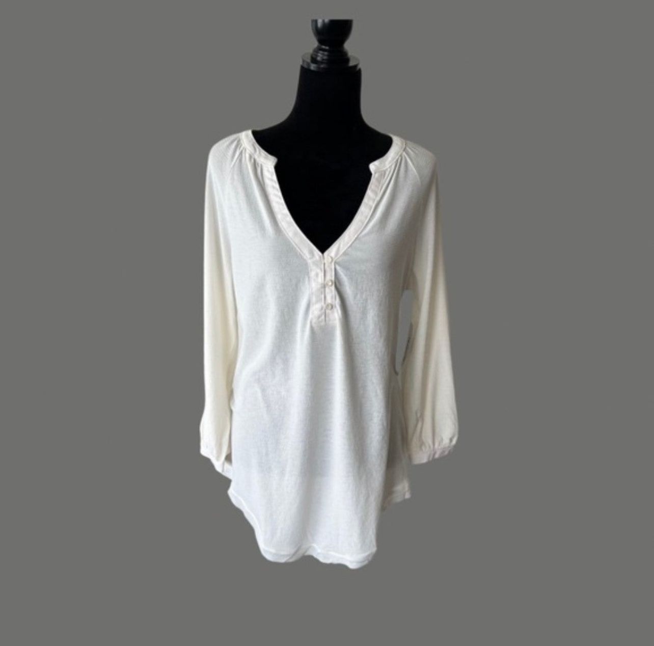 Hurley Womens Long Sleeve V-Neck Solid Ivory Tunic Blouse Size Small