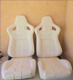 Universal Racing Bucket Seats