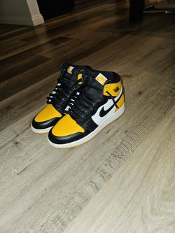 Jordan 1 high Taxi GS Size 5.5y