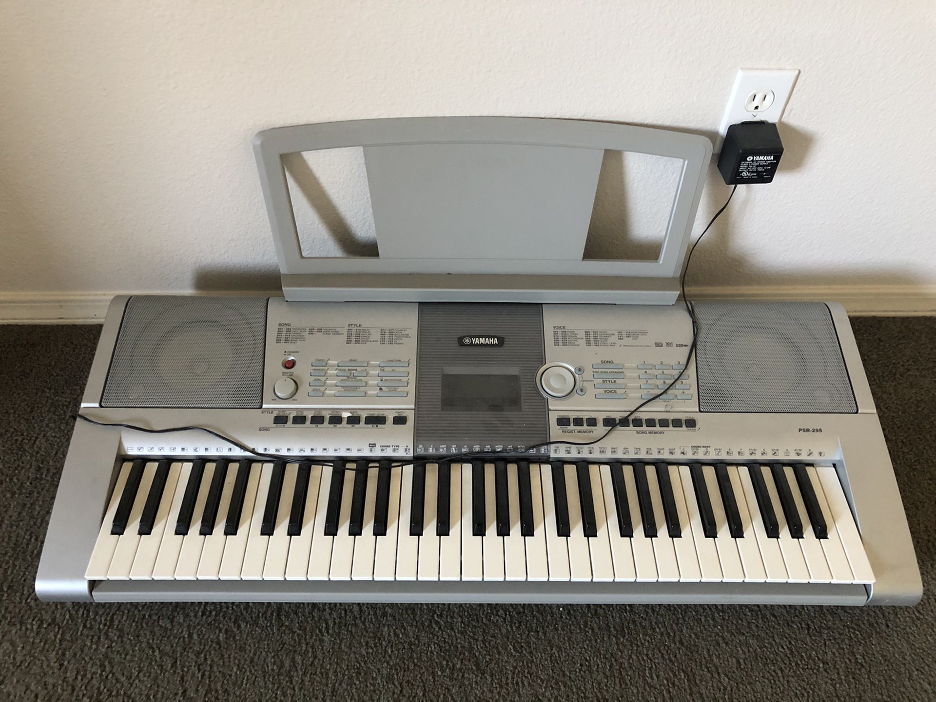 Yamaha PSR-295 Keyboard