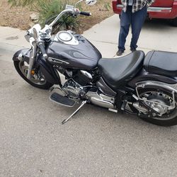 Yamaha vstar 1100 classic 2009
