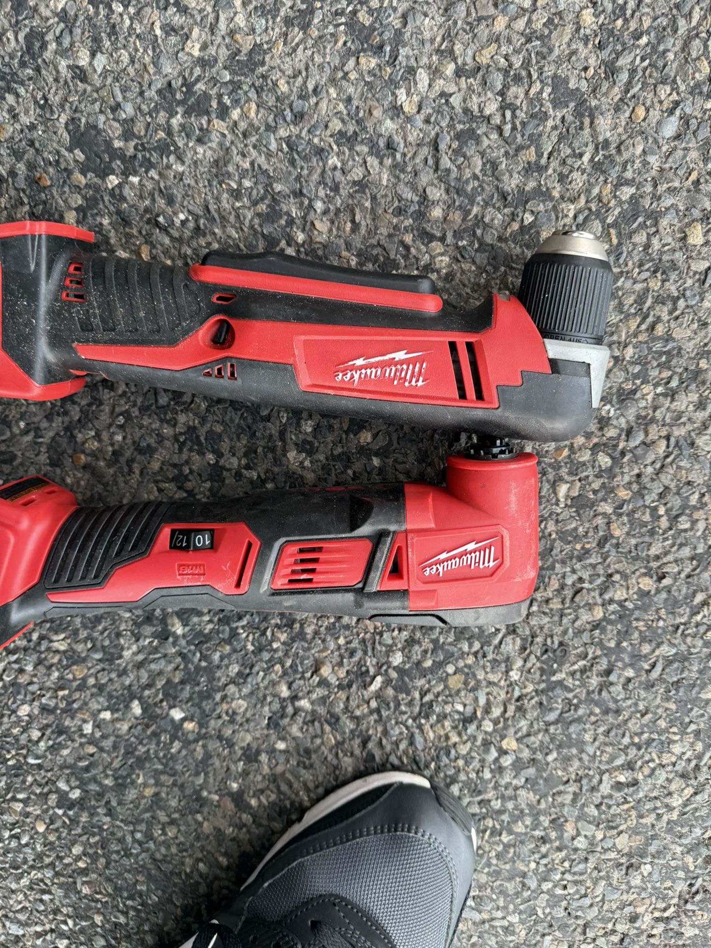 Milwaukee Multi Tool & Right Angle Drill