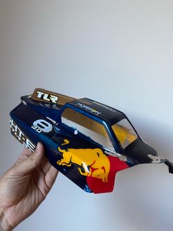RC 10 scale bodies