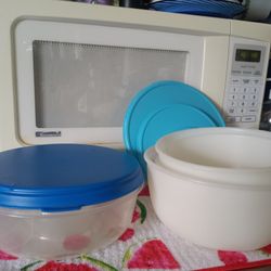 Plastic Containers 