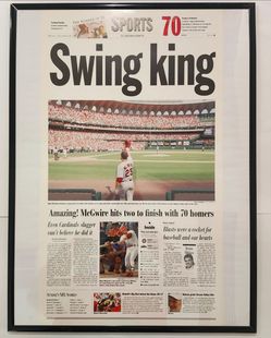 Cardinals, Post Dispatch, Mark McGwire Hits Number 70 Swing King Framed