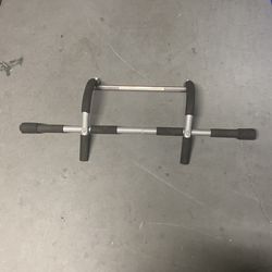 Pull Up Bar