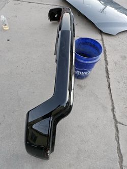 Chevy Silverado 1500 front bumper Oem