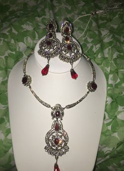 Gold plated Kundan hand made necklace set brand new