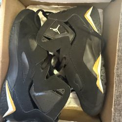 Jordan Shoes Size 2Y