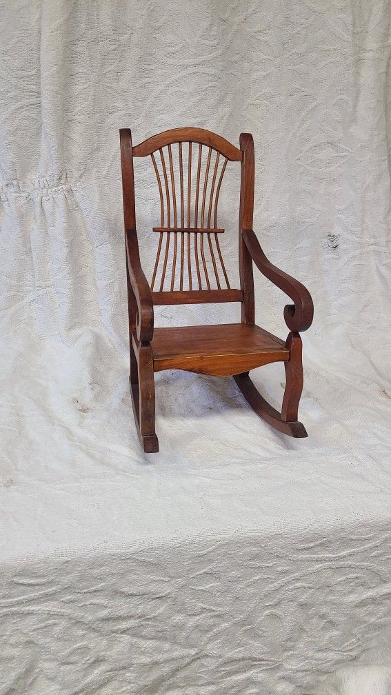 Plant Holdet /doll Chair