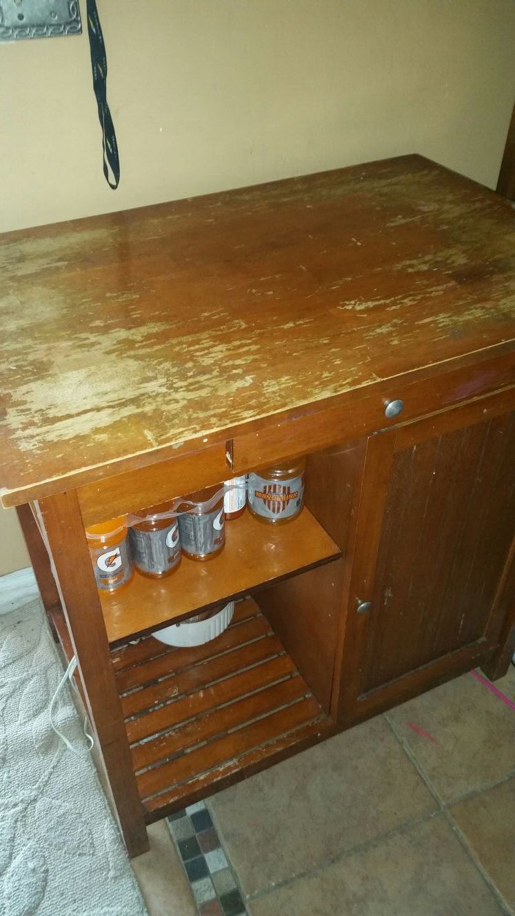 Kitchen island