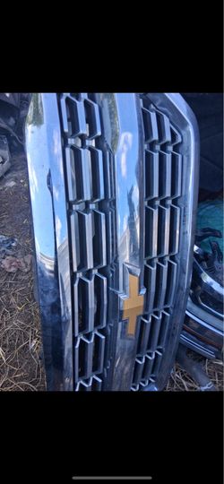 Silverado Chevy oem grill 2016 chrome