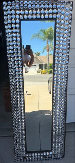 Stand Up Mirror