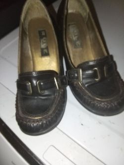 Shoes size 5  10 bucks a pair or3 for 15