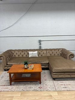 Restoration Hardware Kensington Sectional Sofa (Delivery Available)