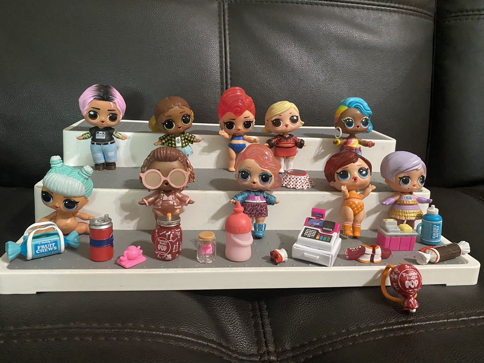 lol suprise doll lot of 10 Pieces & Accessories