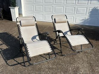 One Left! Zero Gravity Outdoor Chair