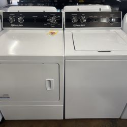 USED SET SPEED QUEEN WASHER AND GAS DRYER 