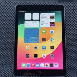 Apple iPad 6th Generation 32GB Tablet - Wi-Fi Bluetooth
