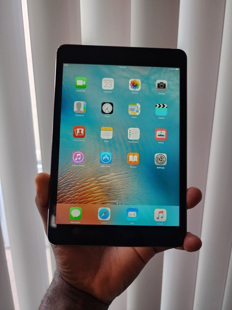 Black Friday Deal Apple iPad mini 1st Gen. WiFi, 7.9in Great Condition