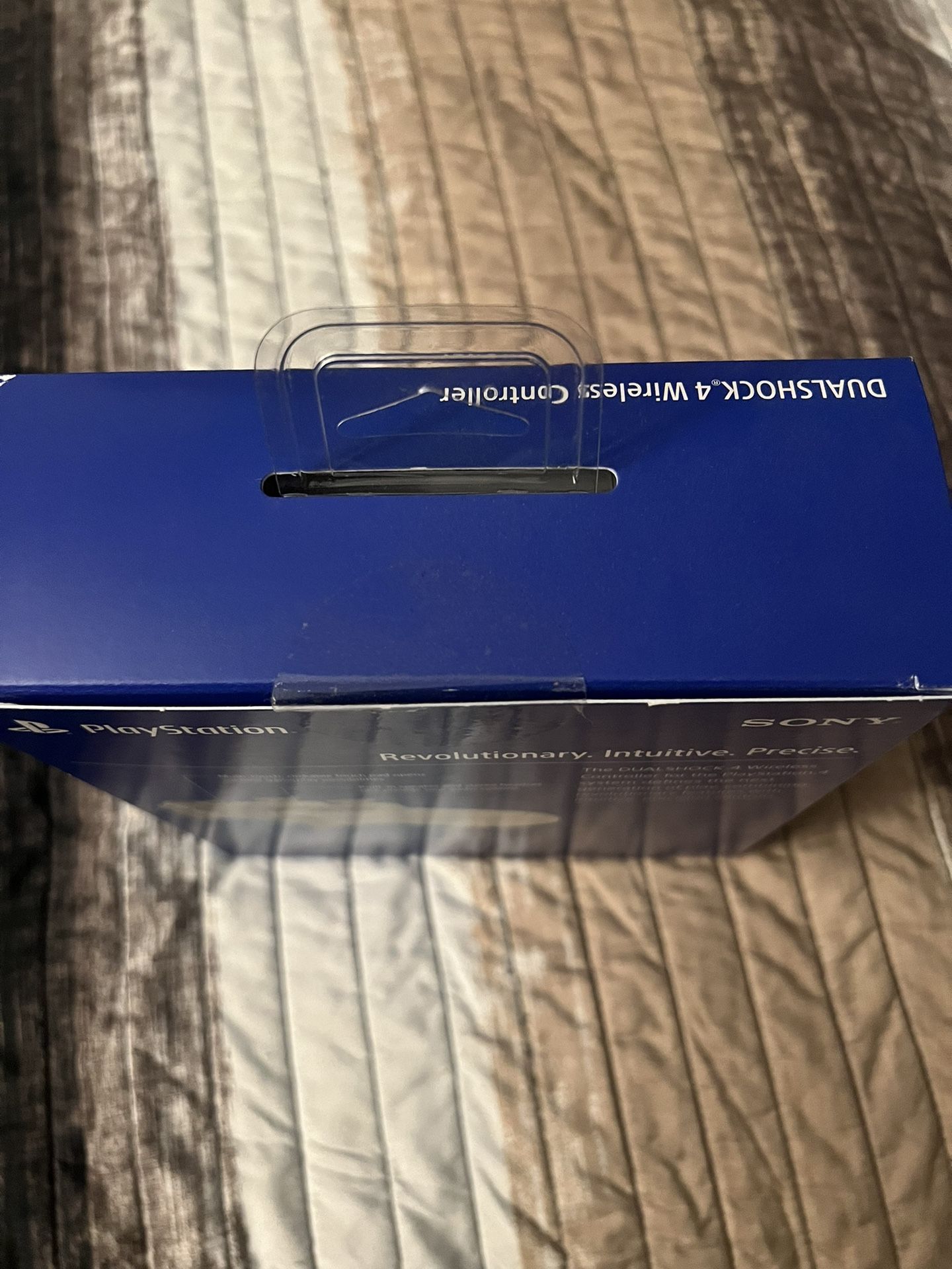 2 PS4 Controllers