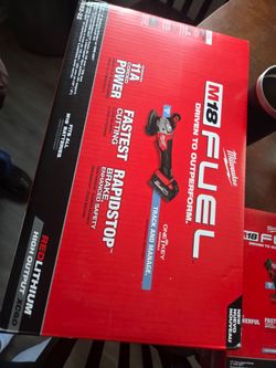 Milwaukee M18 FUEL Angle Grinder