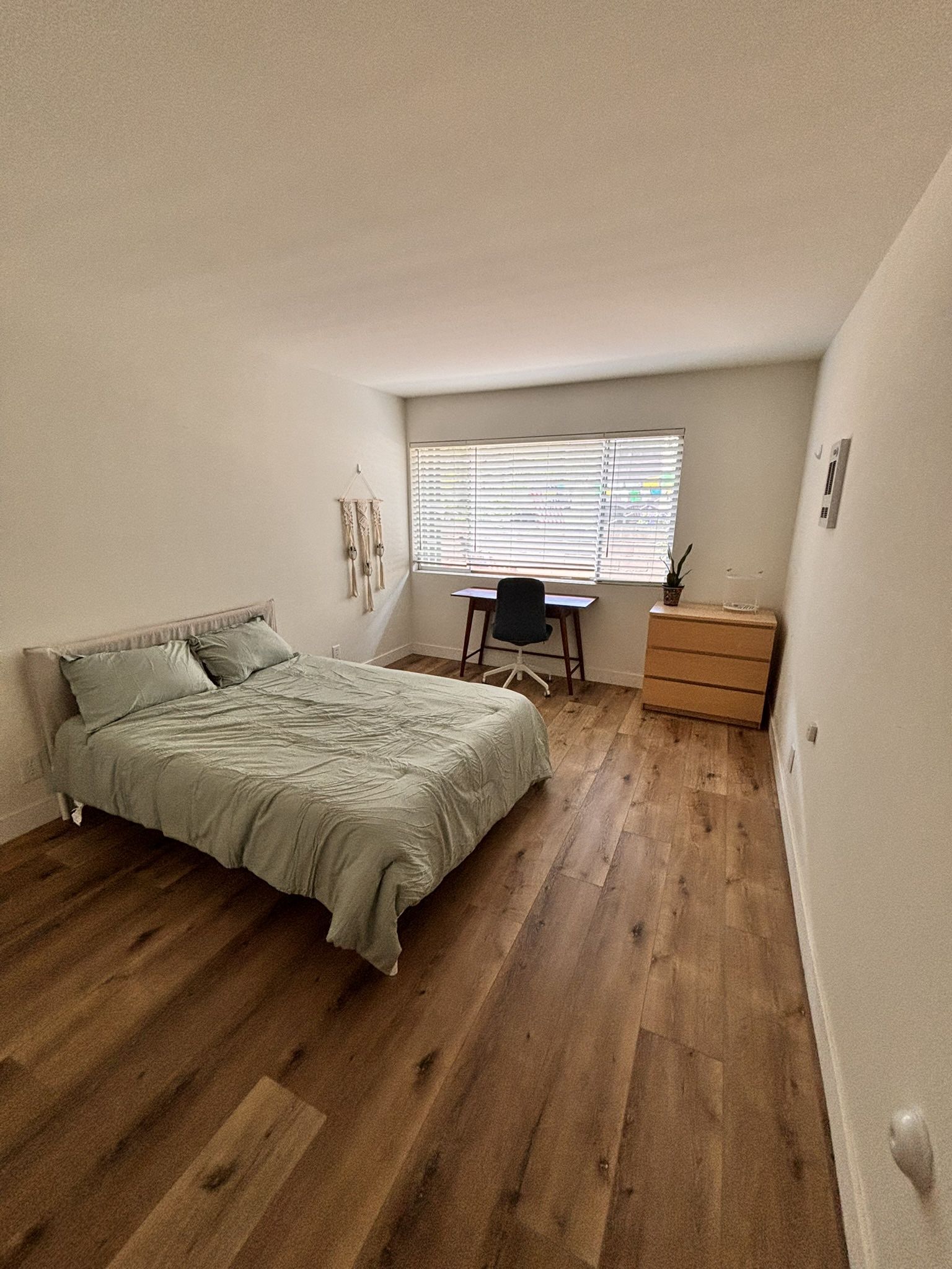 Full Sized Bed
