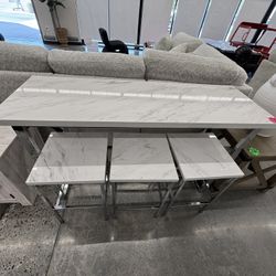TABLE SET 