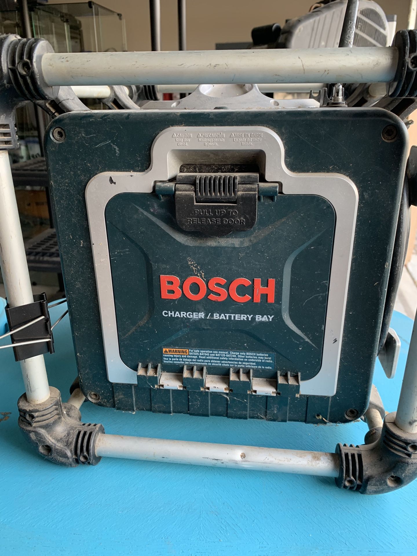 Bosch PB10CD PowerBox Jobsite Stereo for Sale in Albuquerque, NM OfferUp