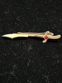 vintage Hickok USA gold-tone sword tie clip