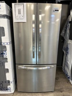 Frigidaire French Door Refrigerator Read Description