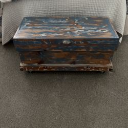 Wood Chest With Wheels 