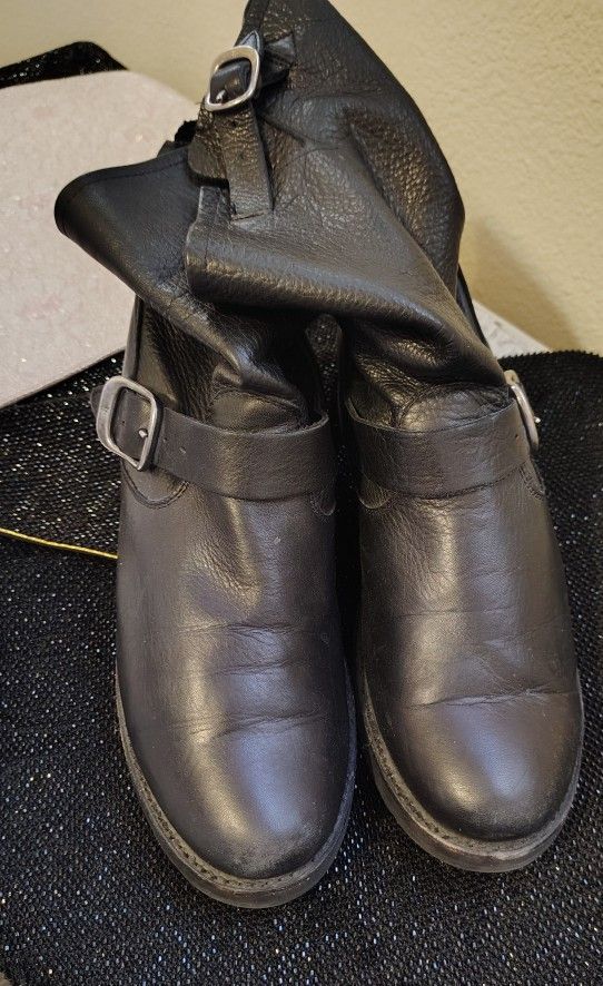 Size 11 Black Frye Leather Veronica Short Moto Boots, Pull On Style, Buckle