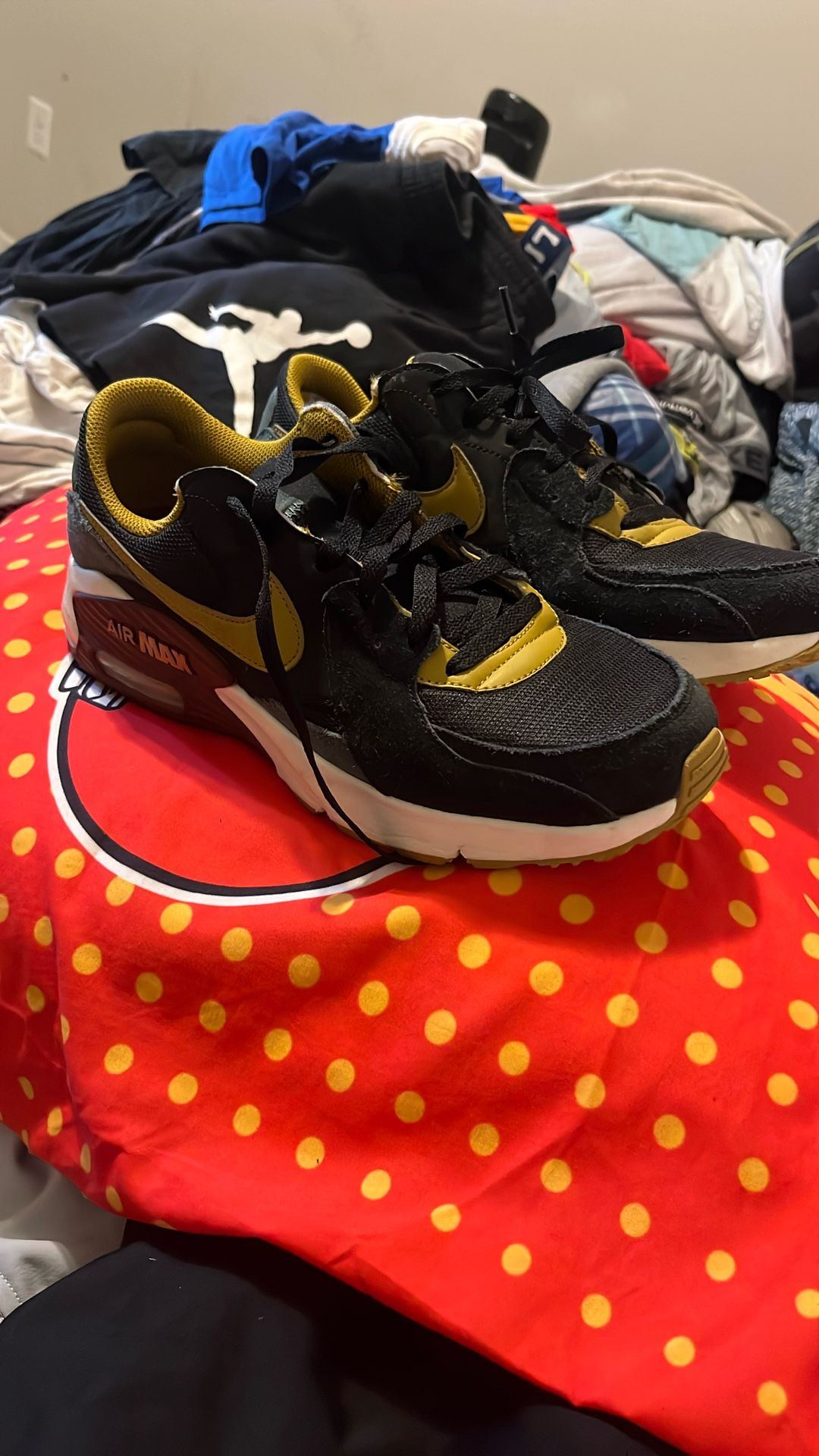 Nike Air Max Excee Size 10