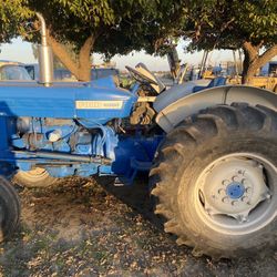 Ford 4000 Tractor