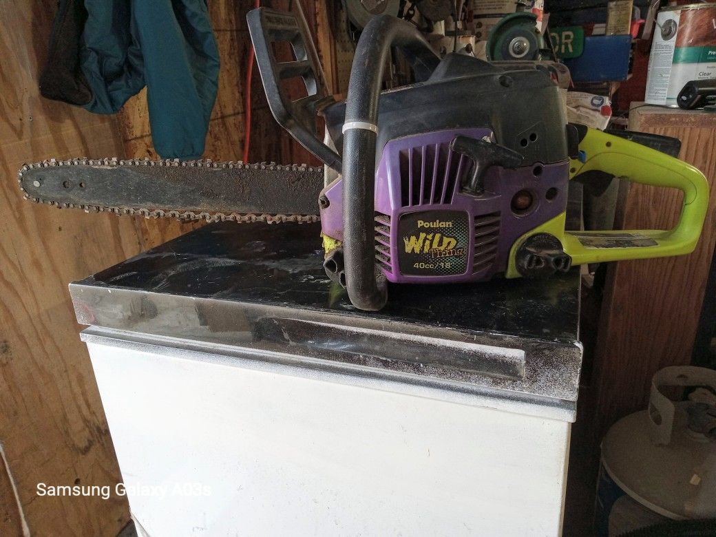 POULAN CHAINSAW, 40CC, 18"-USED-RUNS GOOD-ONLY $50 OBO