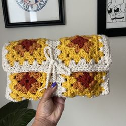 Crochet Book/tablet Cover
